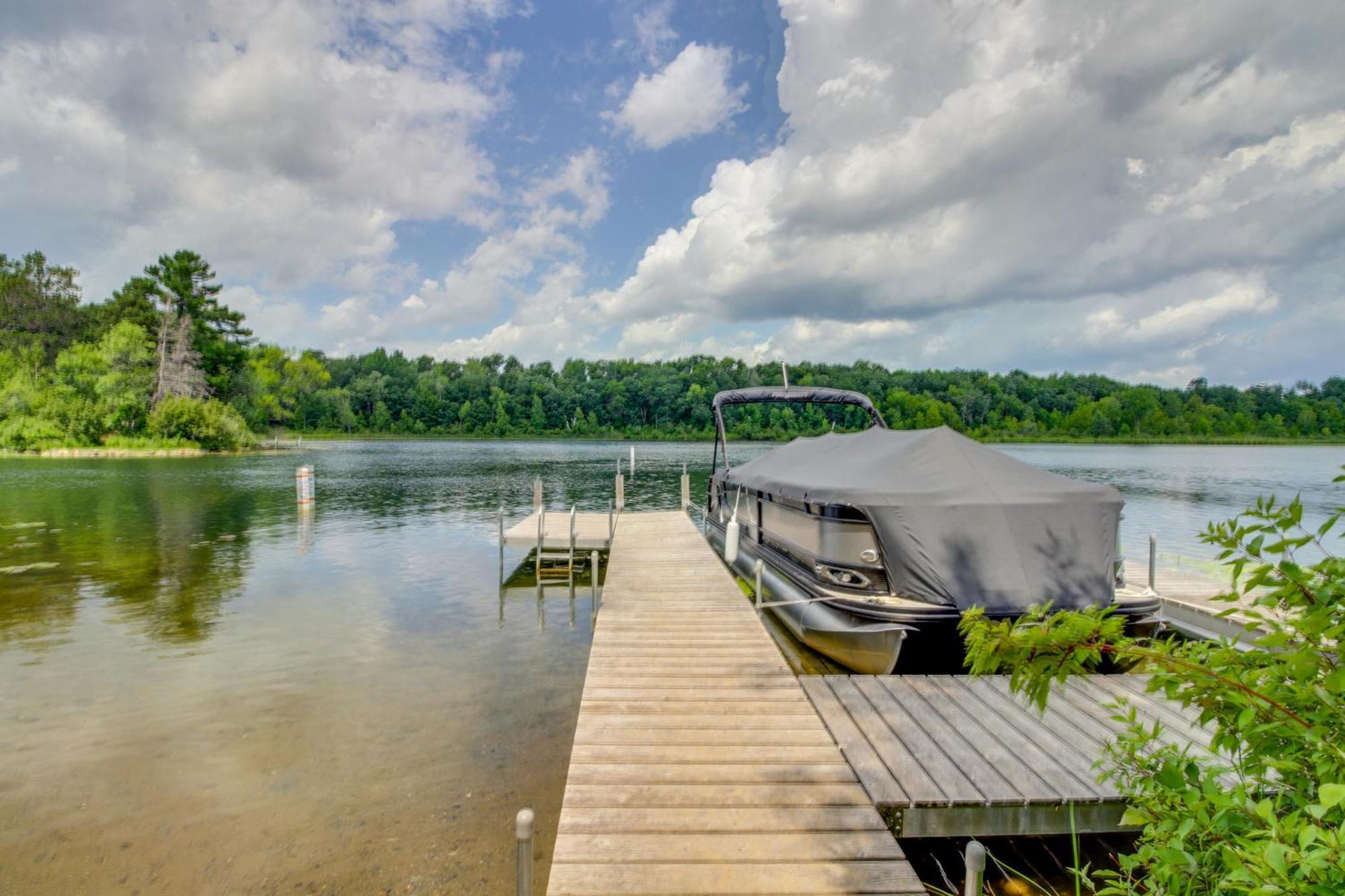 Beautiful Breezy Point Home With Beach And Dock! Pequot Lakes エクステリア 写真